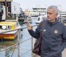 不听经纪人门德斯的忠告，穆里尼奥为傲慢付出了怎样的惨重代价？